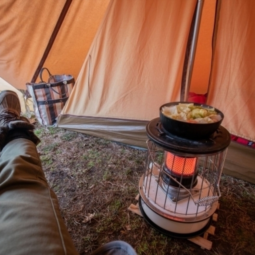 冬キャンプで役立つテント内暖房器具は？選び方や種類・注意点も解説！