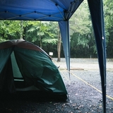 キャンプのお座敷スタイルで雨対策はどうする？必要なアイテムや方法を紹介