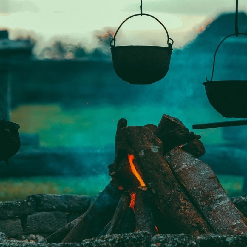 秋冬のソロキャンプ飯は鍋料理がおすすめ！鍋ひとつでできる簡単鍋レシピを紹介